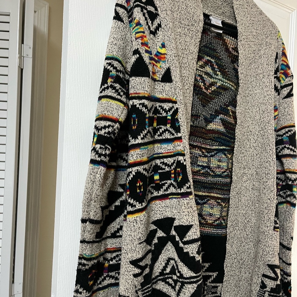 Multicolor Patterned Women's Sweater - Picture 2 of 5